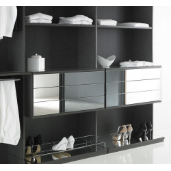 Les façades de tiroirs se...